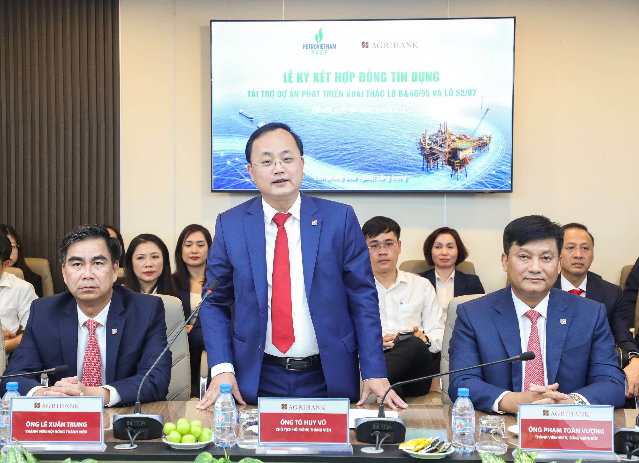 Agribank – PVEP ký kết Hợp đồng tín dụng, đồng hành triển khai dự án năng lượng trọng điểm quốc gia