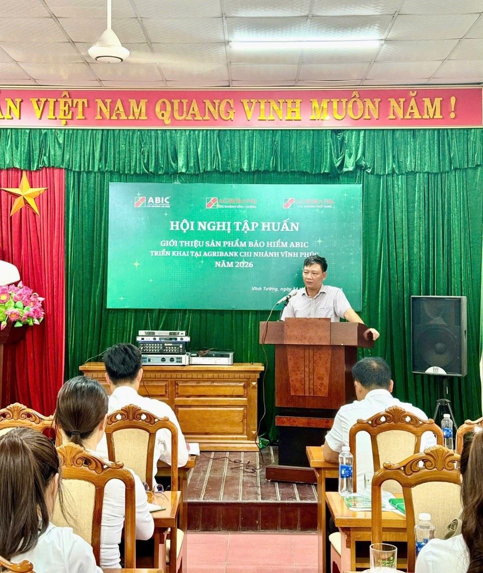 AGRIBANK VĨNH TƯỜNG, AGRIBANK THỔ TANG PHỐI HỢP ABIC HÀ NỘI TỔ CHỨC HỘI NGHỊ TẬP HUẤN SẢN PHẨM BẢO HIỂM