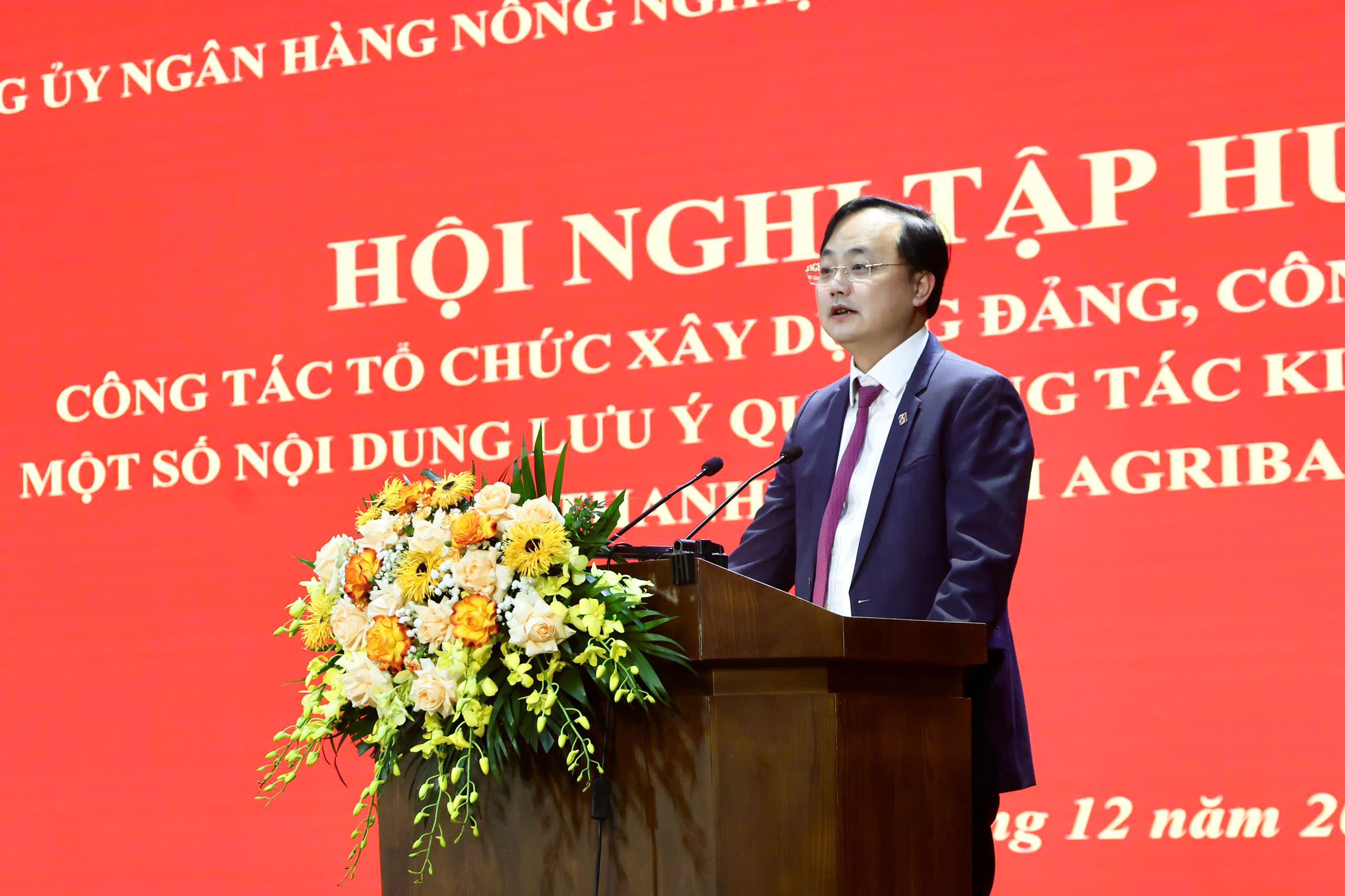 Đảng uỷ Agribank tổ chức Hội nghị tập huấn công tác xây dựng Đảng, công tác nhân sự và công tác kiểm tra, giám sát toàn hệ thống