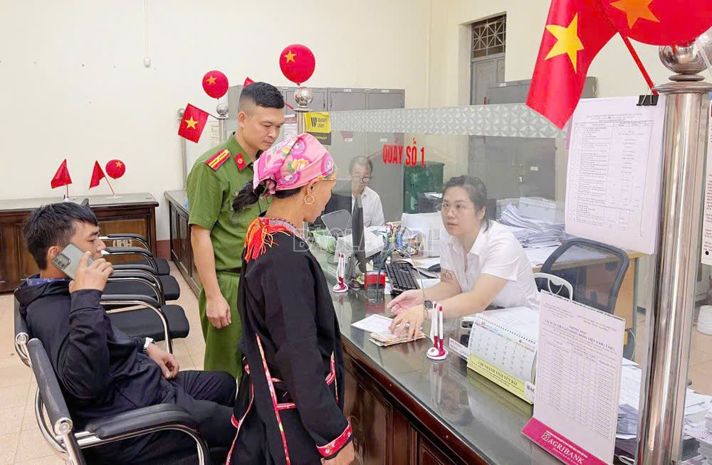 Từ cảnh báo đến hành động: Agribank tiên phong làm &quot;lá chắn&quot; bảo vệ khách hàng trước các thủ đoạn lừa đảo công nghệ cao
