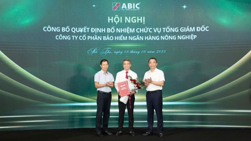 Ông Nguyễn Hồng Thái giữ chức Tổng Giám đốc Bảo hiểm Agribank