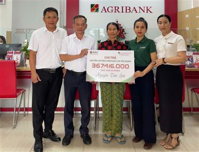 Agribank và Abic chi trả hơn 367 triệu đồng bảo hiểm Bảo an tín dụng