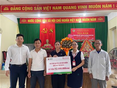 BẢO HIỂM AGRIBANK CHI TRẢ 462 TRIỆU ĐỒNG QUYỀN LỢI BẢO HIỂM CHO KHÁCH HÀNG TẠI THANH HÓA
