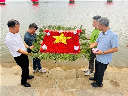 Tháng Bảy và những hành trình trở về