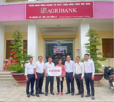 ABIC Lâm Đồng chi trả 62 triệu đồng quyền lợi bảo hiểm cho khách hàng vay vốn tại Agribank Chi nhánh Cát Tiên