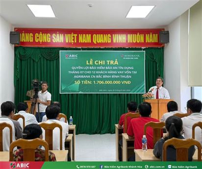Bảo hiểm Agribank chi nhánh Khánh Hòa chi trả hơn 1,7 tỷ đồng cho khách hàng