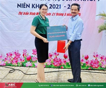 BẢO HIỂM AGRIBANK HỒ CHÍ MINH TRAO TẶNG AN SINH XÃ HỘI CHO NGÀNH GIÁO DỤC TỈNH TÂY NINH