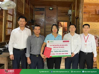 Bảo hiểm Agribank Sơn La chi trả hơn 550 triệu đồng quyền lợi bảo hiểm tại Điện Biên