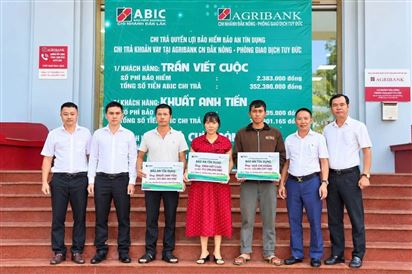 ABIC chi trả hơn 572 triệu đồng quyền lợi bảo hiểm cho khách hàng tại Tuy Đức