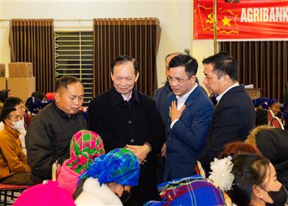 Agribank trao an sinh xã hội tại Y Tý: “Tết yêu thương - Nghĩa tình” nơi biên cương Tổ quốc