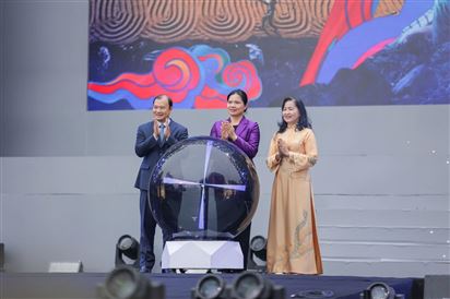 Lan tỏa giá trị nhân văn từ Ngày hội “Việt Nam Hạnh phúc 2025” Agribank đồng hành vì hạnh phúc của cộng đồng