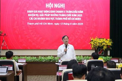 Agribank mang dịch vụ ngân hàng hiện đại thắp sáng hy vọng phát triển tại xã đảo Thạnh An