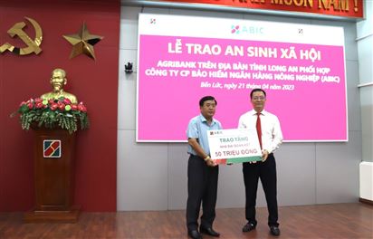 BẢO HIỂM AGRIBANK TRAO AN SINH XÃ HỘI VÀ PHỐI HỢP CHI TRẢ QUYỀN LỢI BẢO HIỂM BẢO AN TÍN DỤNG TRÊN ĐỊA BÀN LONG AN 