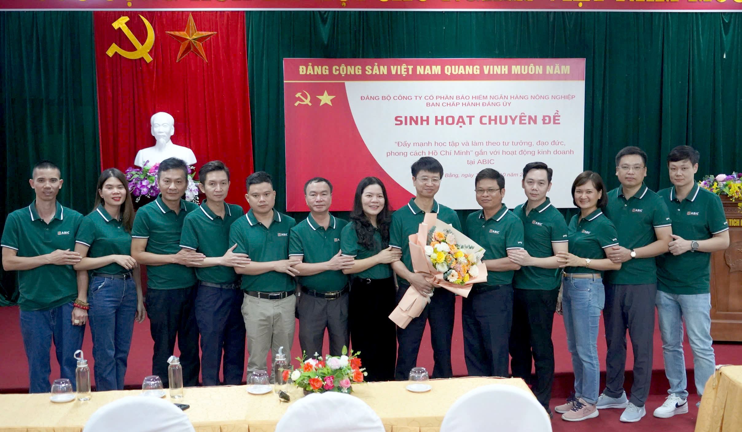 Đảng bộ Bảo hiểm Agribank đẩy mạnh học, làm theo tư tưởng, đạo đức, phong cách Hồ Chí Minh